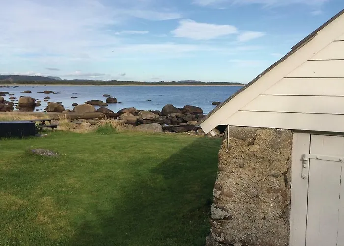 Osthasselstrand Ii
